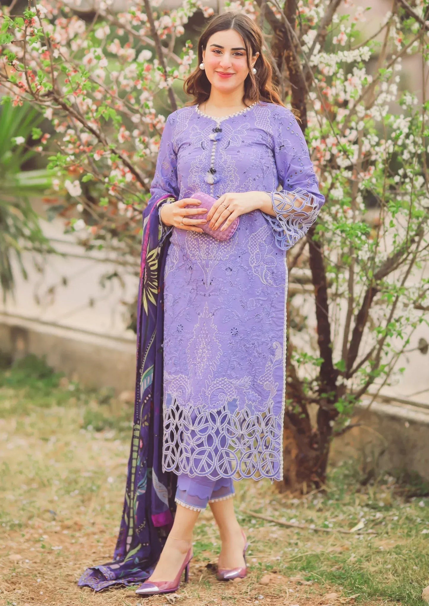 3PC EMBROIDERED LAWN SUIT - HS-186