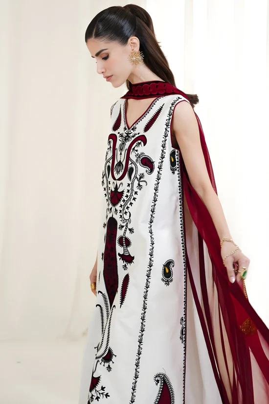 3PC EMBROIDERED LAWN SUIT - HS-703